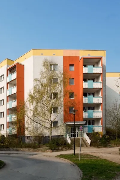 1-Zimmer Wohnung mit Balkon in Marzahn Nord-West — photo 1